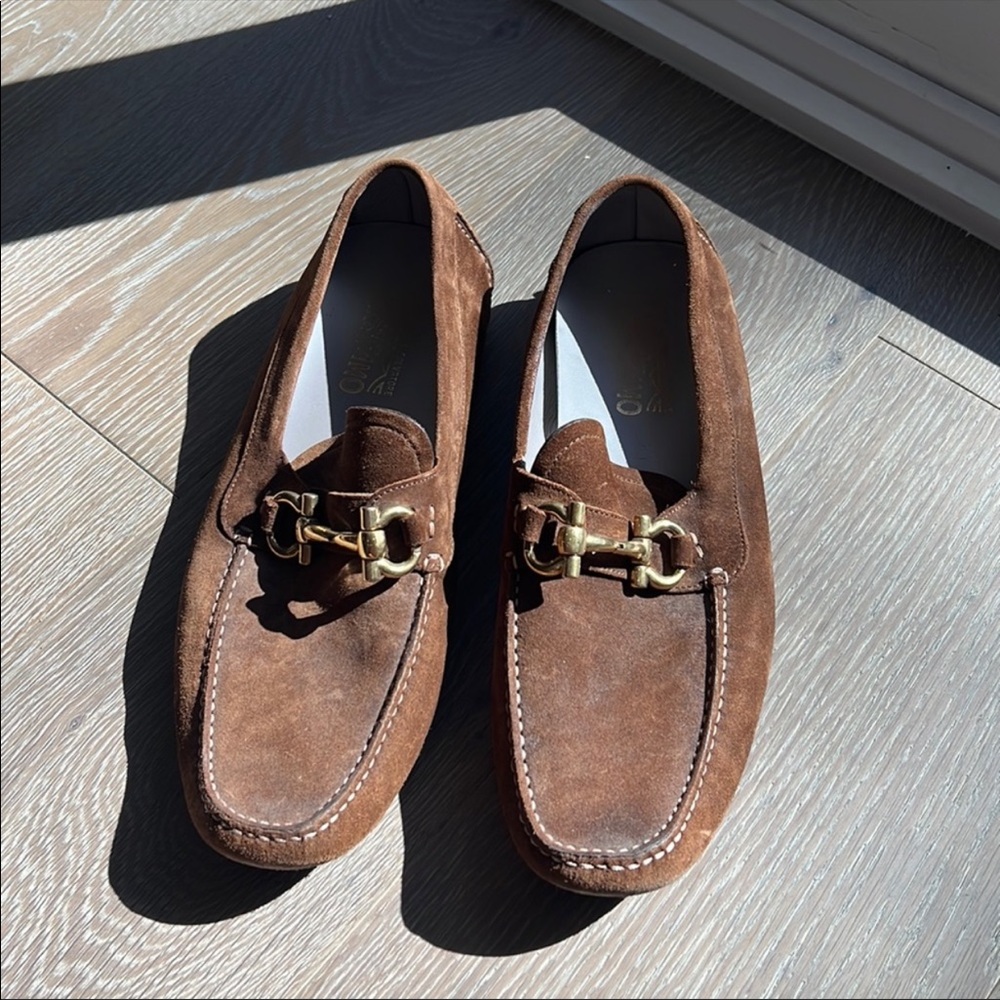 Salvatore Ferragamo brown suede drivers